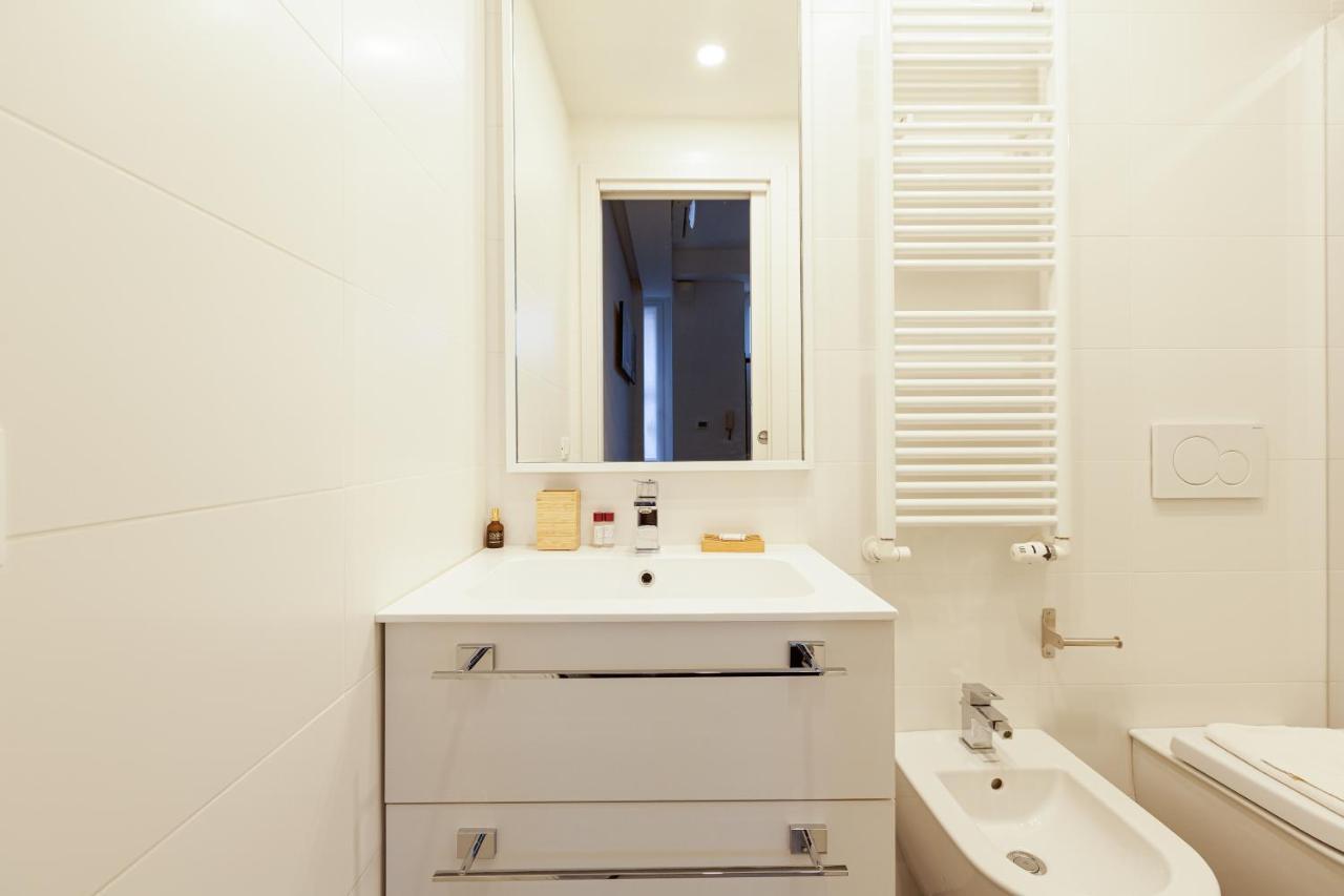 Cosy And Quiet Apartment In Milano ภายนอก รูปภาพ